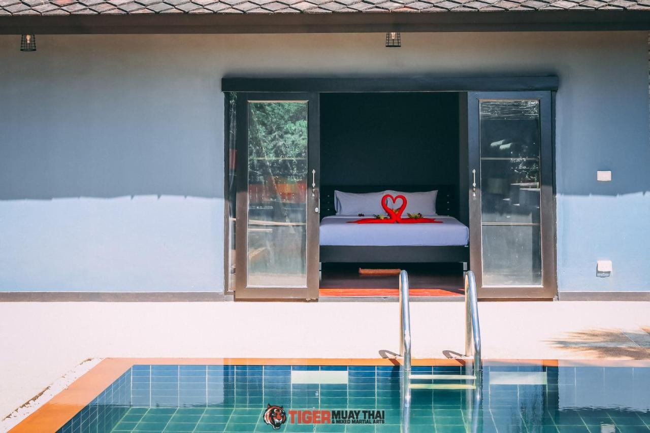 Tiger Hillside Hotel Phuket Esterno foto